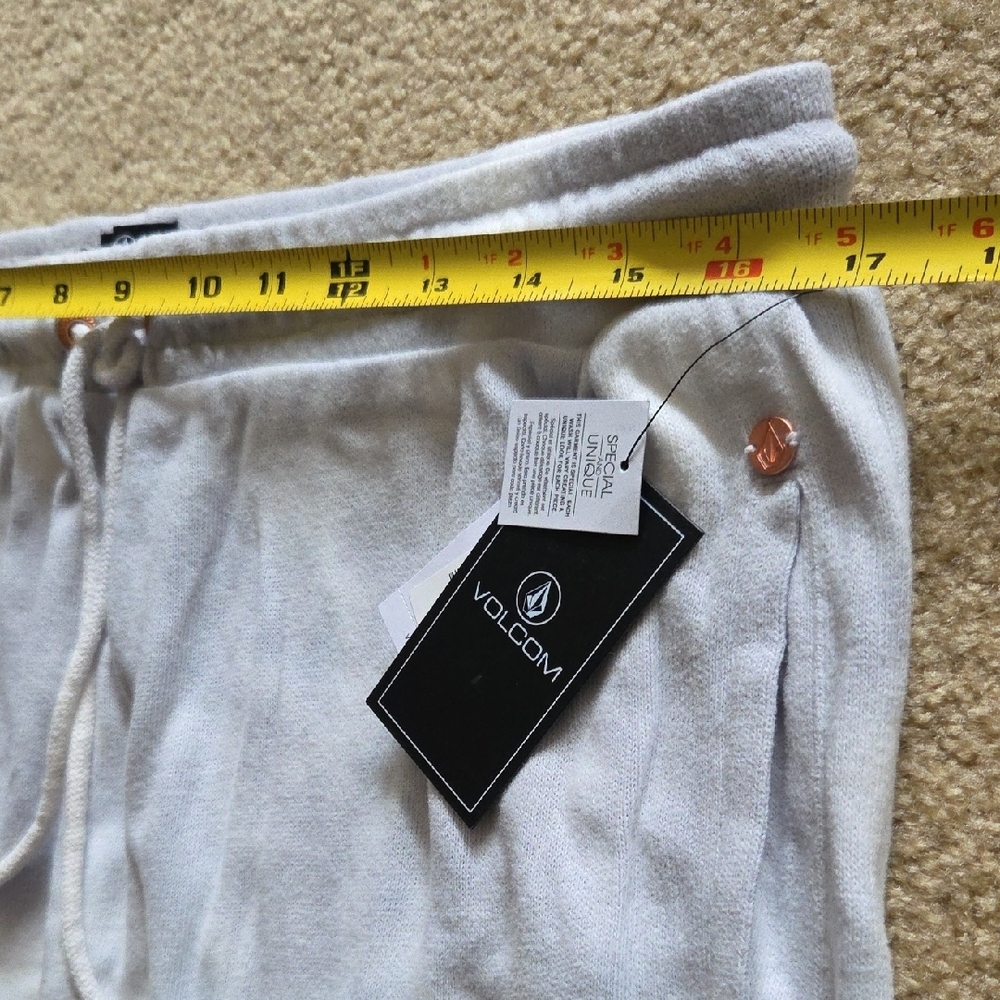 VOLCOM Lil Fleece Pants White and Grey Joggers Loungewear Sweatpants Sz XXL NWT - Picture 10 of 15